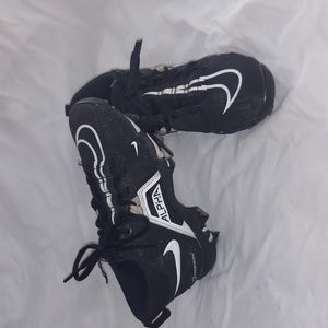 BOYS Nike cleets